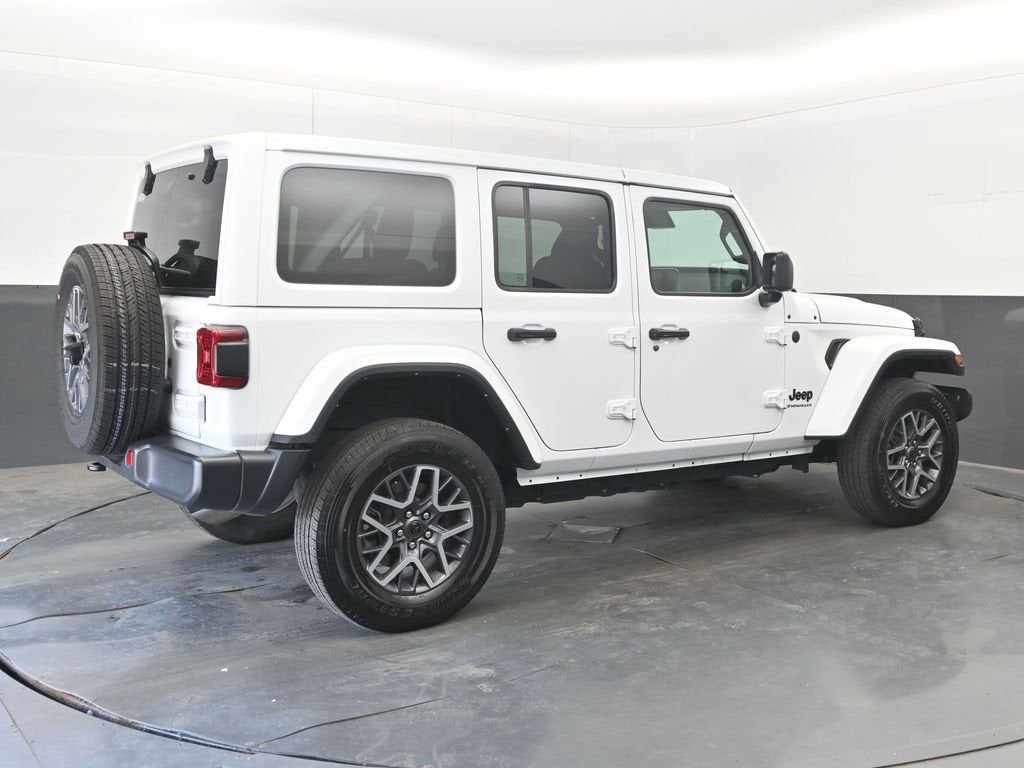 2025 Jeep Wrangler 4-Door Sahara 4x4
