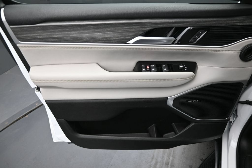 2024 Jeep Wagoneer Series II 4x2