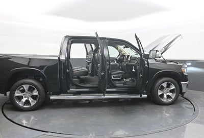 2019 RAM 1500 Laramie Crew Cab 4x2 5'7" Box