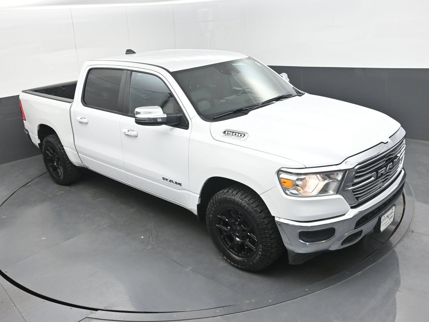 2024 RAM 1500 Laramie Crew Cab 4x4 5'7" Box