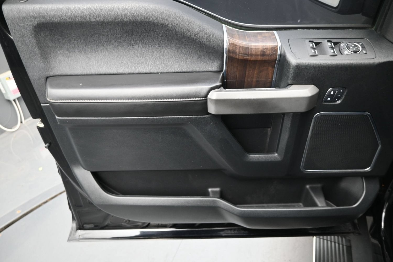 2016 Ford F-150 Platinum