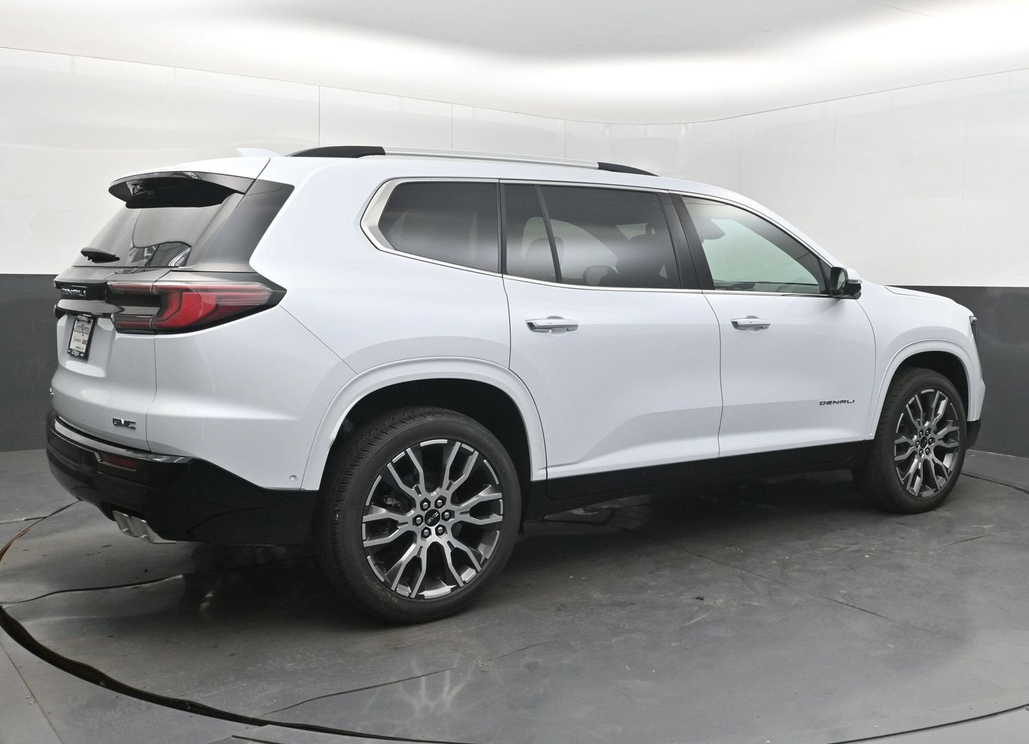 2027 GMC Acadia Denali Ultimate