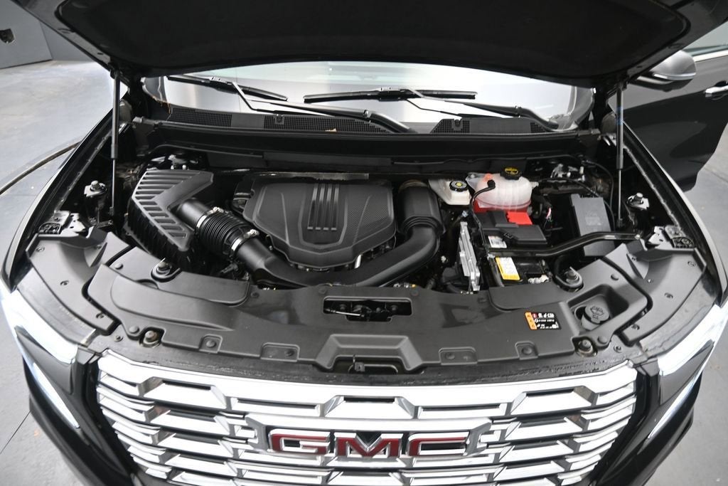2024 GMC Acadia Denali