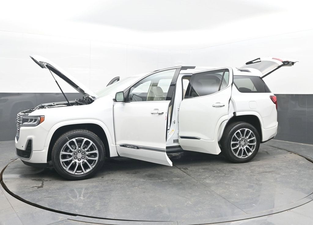 2022 GMC Acadia Denali