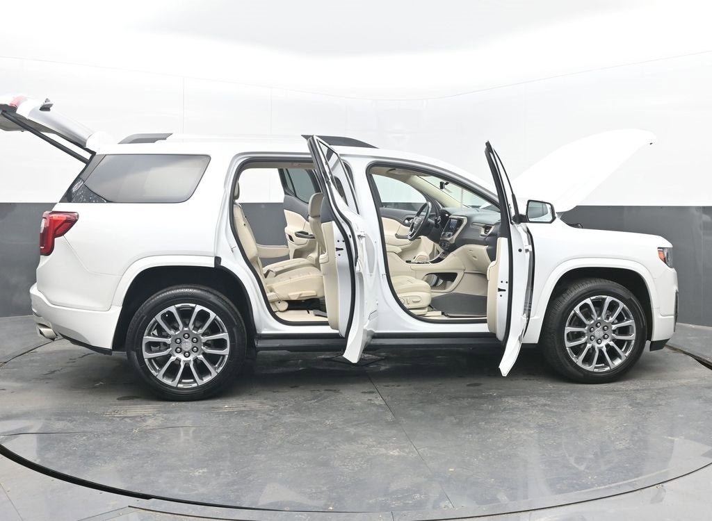 2022 GMC Acadia Denali