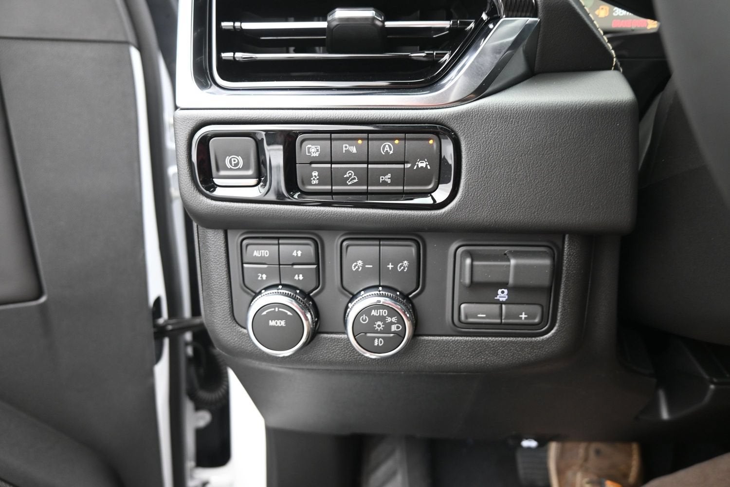 2027 GMC Yukon Elevation