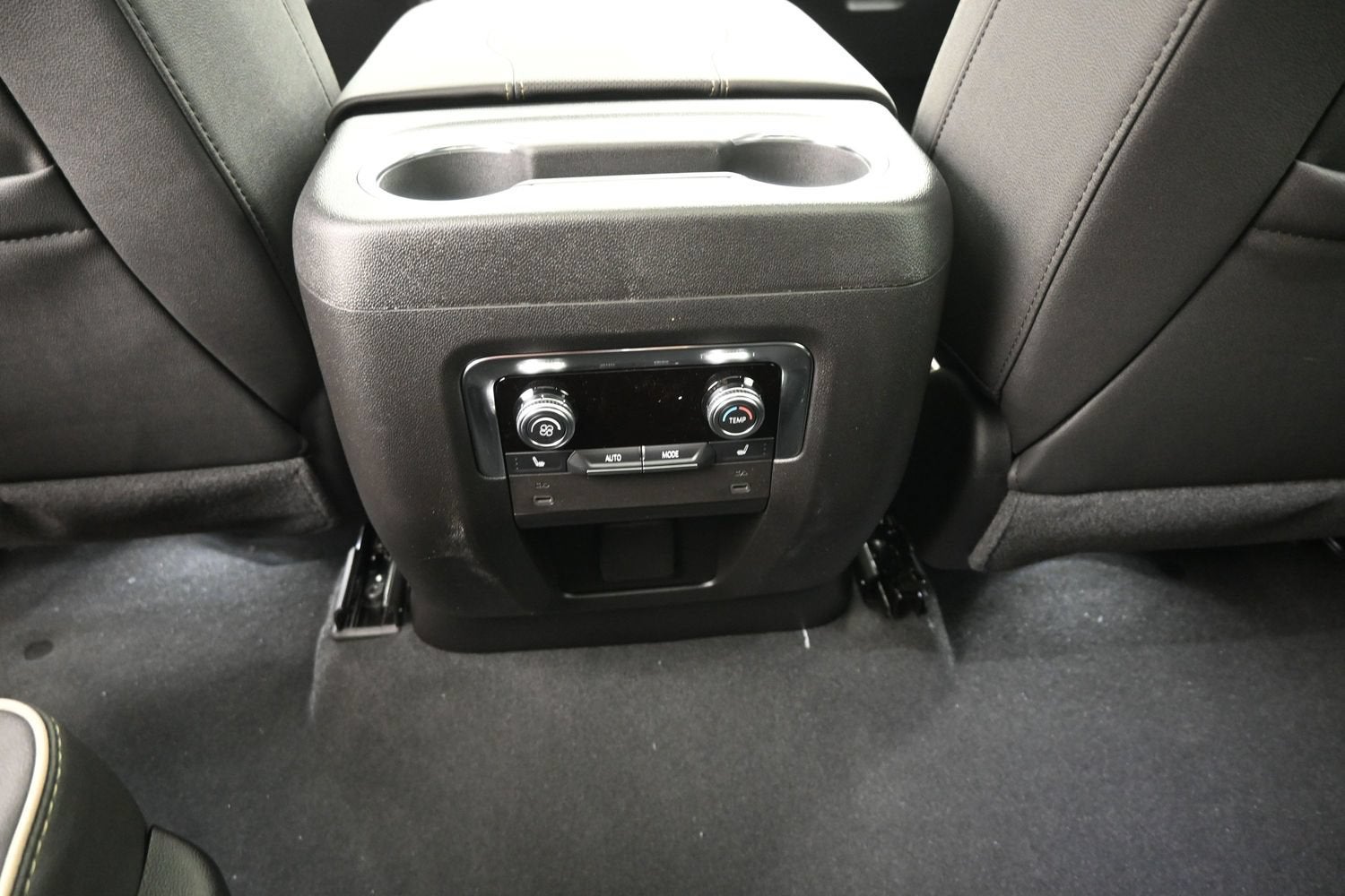 2027 GMC Yukon Elevation