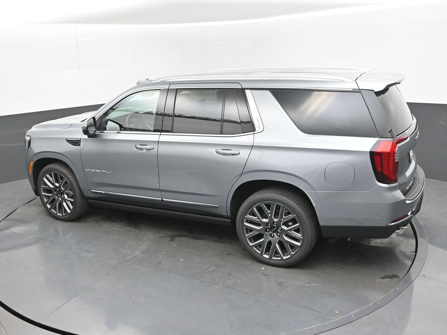 2027 GMC Yukon Denali Ultimate