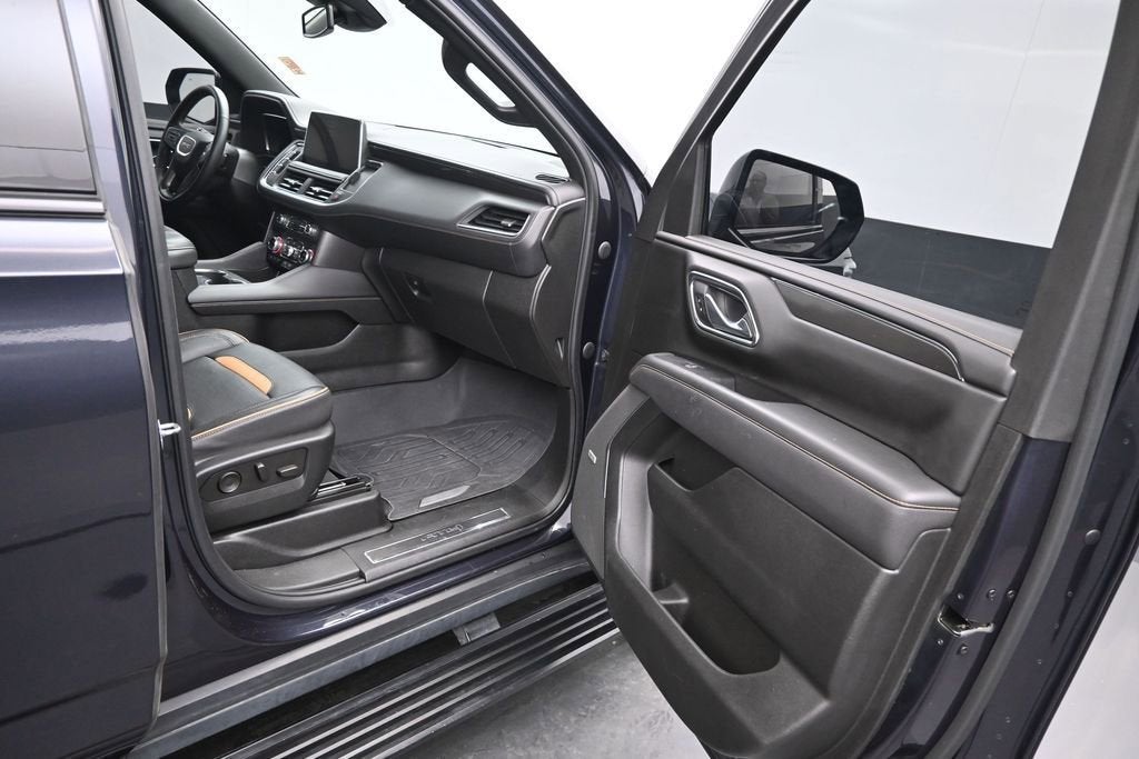 2023 GMC Yukon XL AT4