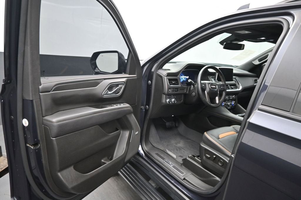2023 GMC Yukon XL AT4