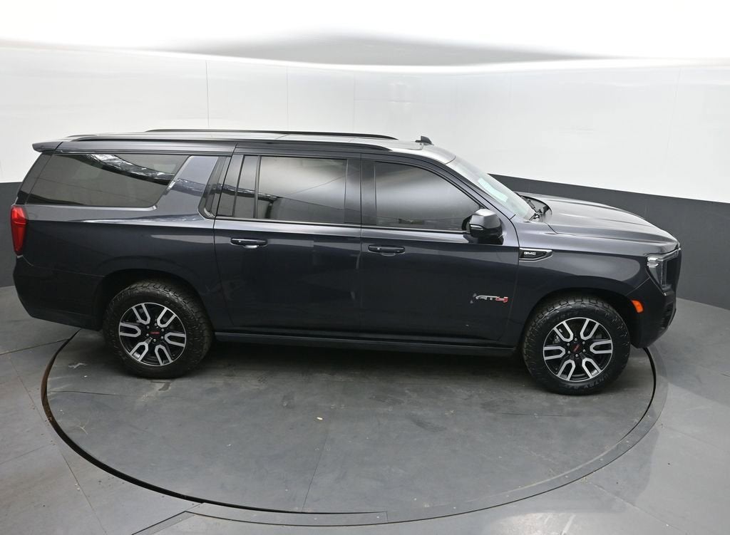 2023 GMC Yukon XL AT4