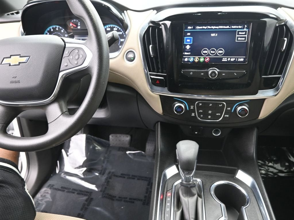 2023 Chevrolet Traverse LS