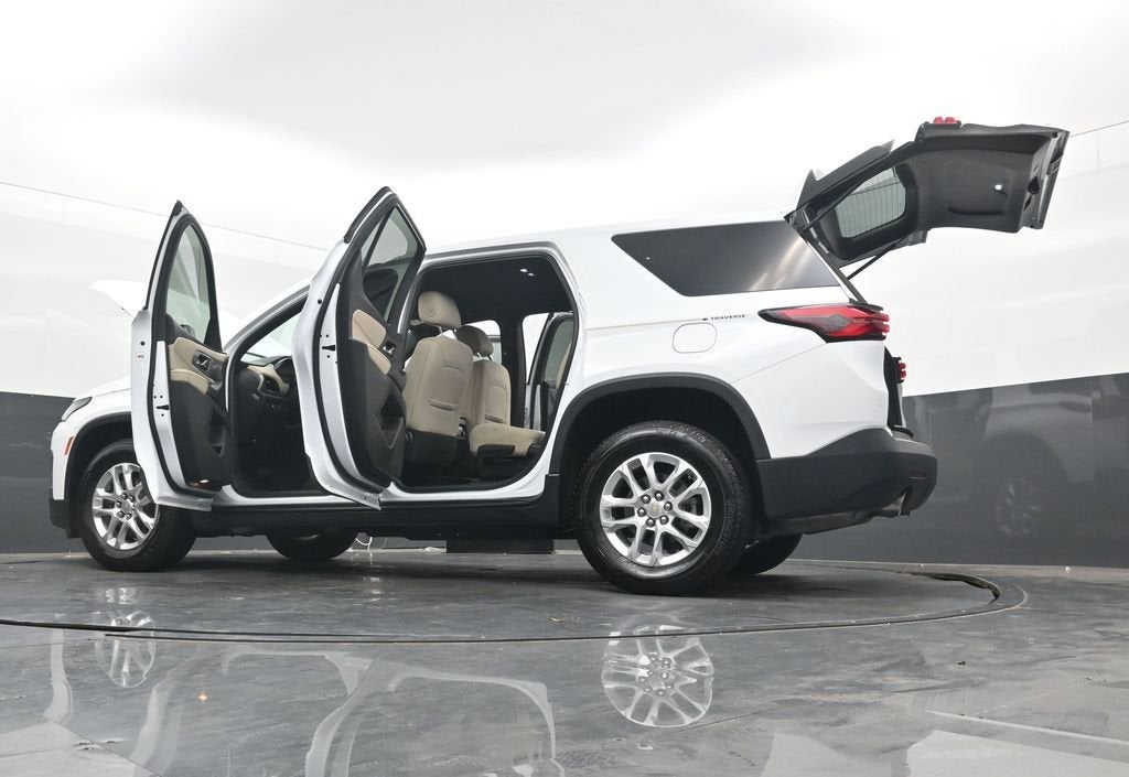 2023 Chevrolet Traverse LS