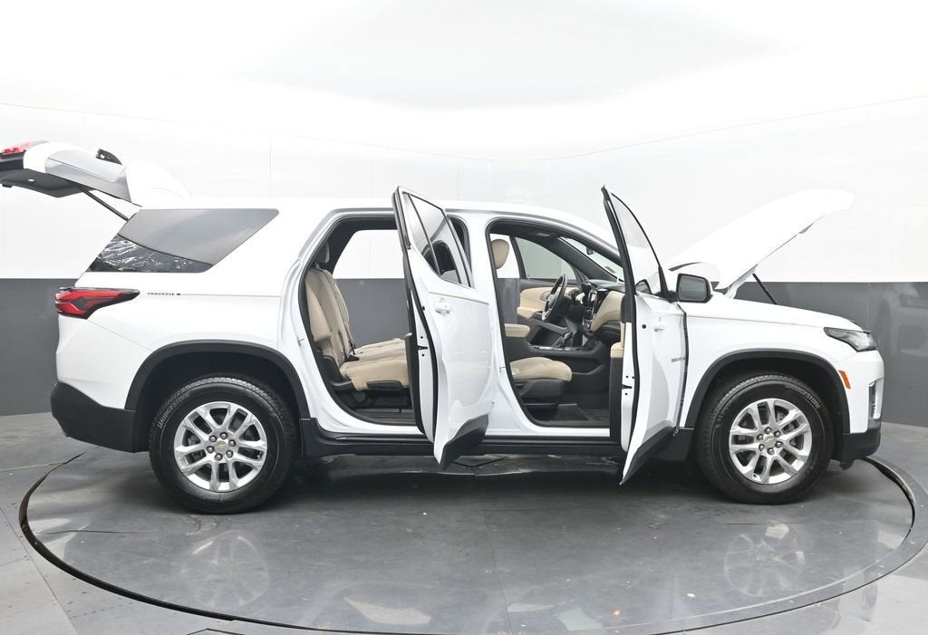2023 Chevrolet Traverse LS