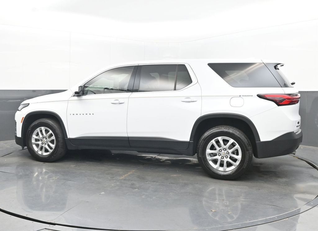 2023 Chevrolet Traverse LS