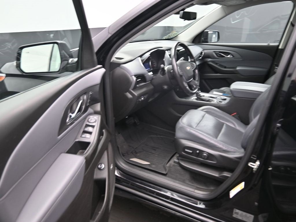 2021 Chevrolet Traverse Premier