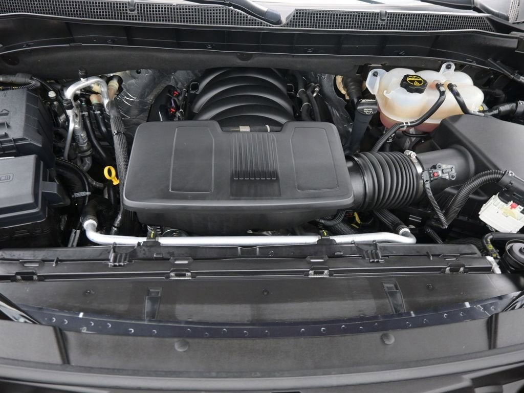 2025 Chevrolet Tahoe LS