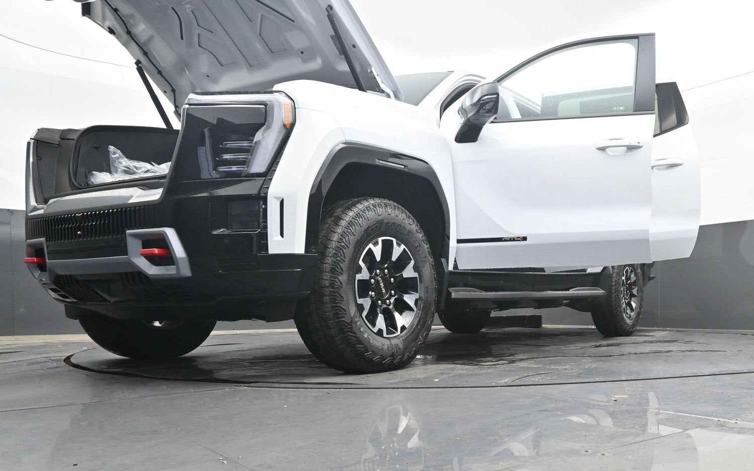 2026 GMC Sierra EV AT4 Extended Range