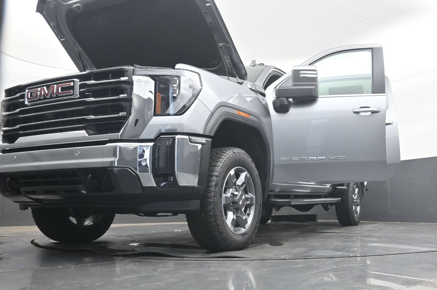2026 GMC Sierra 2500 HD SLT
