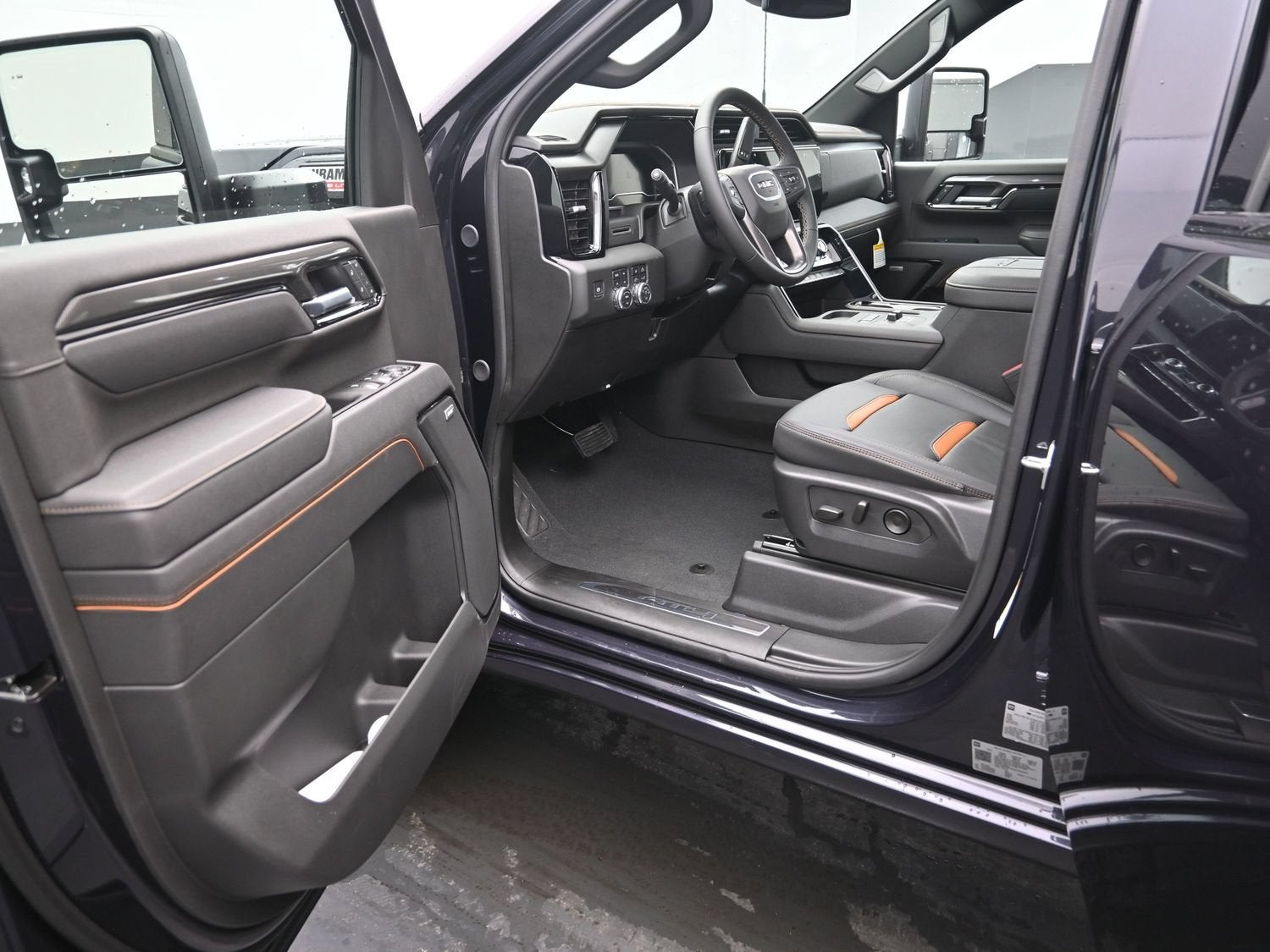 2025 GMC Sierra 2500 HD AT4