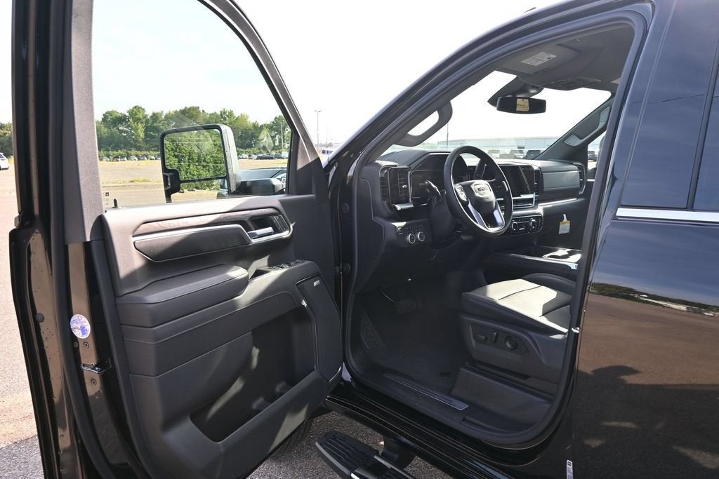 2026 GMC Sierra 3500 HD SLT DRW