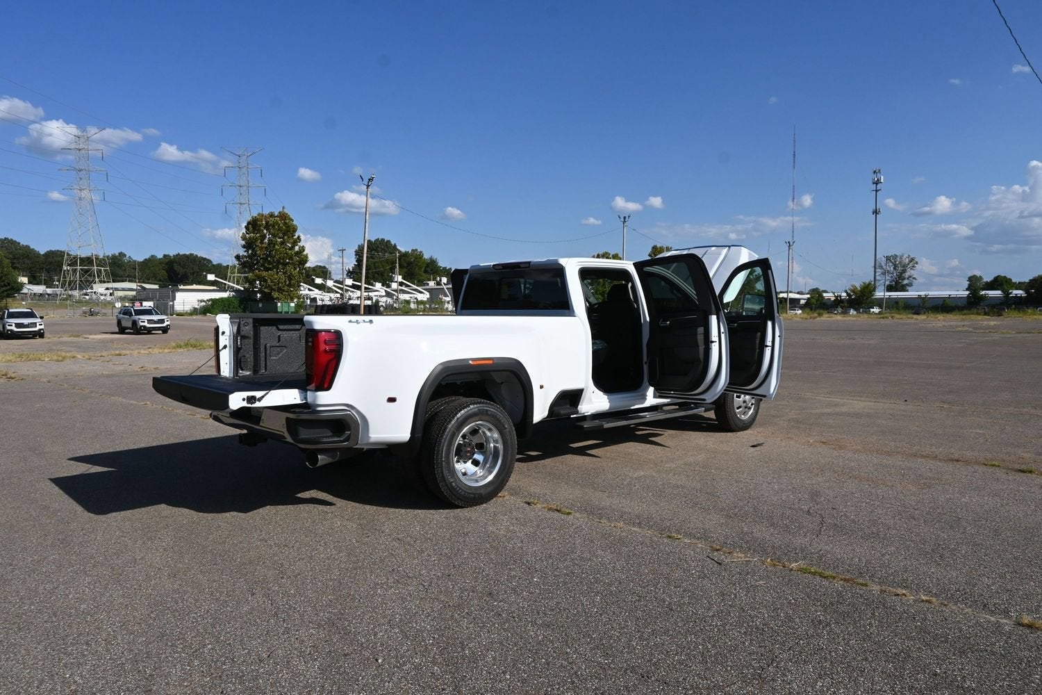 2026 GMC Sierra 3500 HD SLT DRW