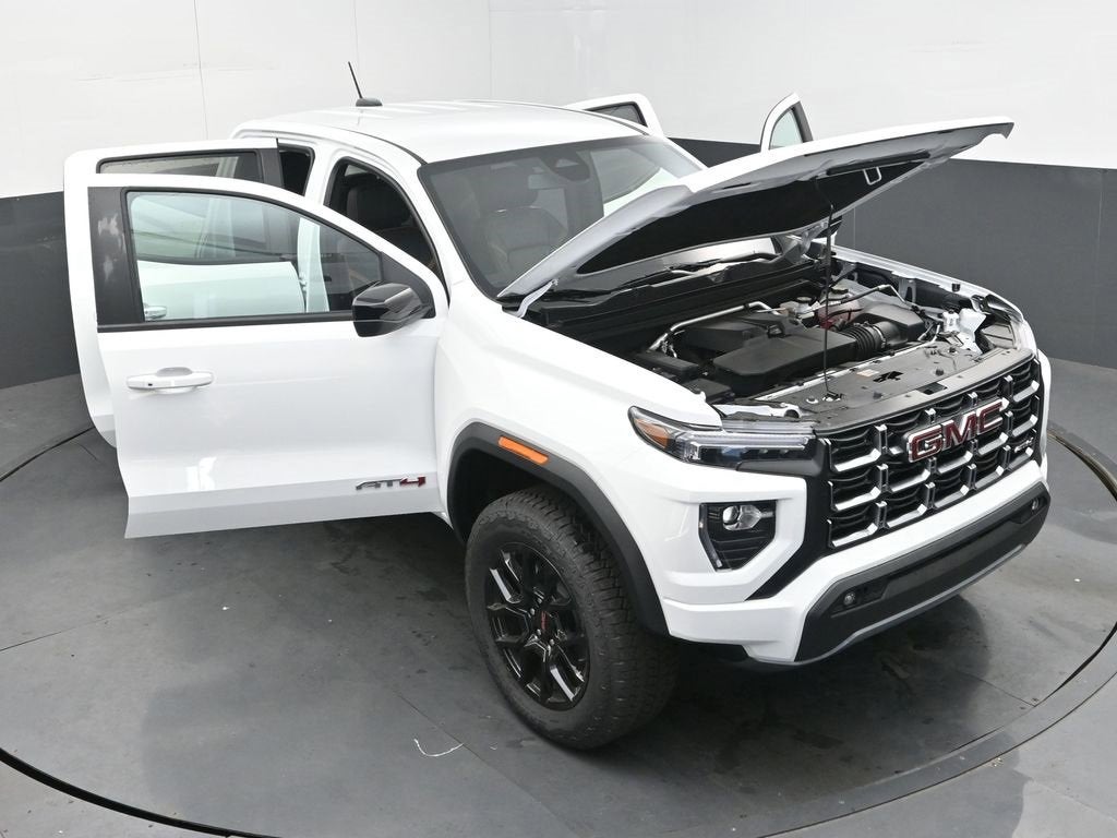 2025 GMC Canyon AT4