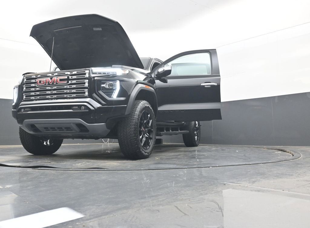 2023 GMC Canyon Denali