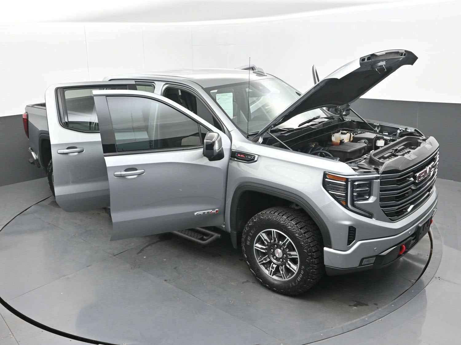 2025 GMC Sierra 1500 AT4