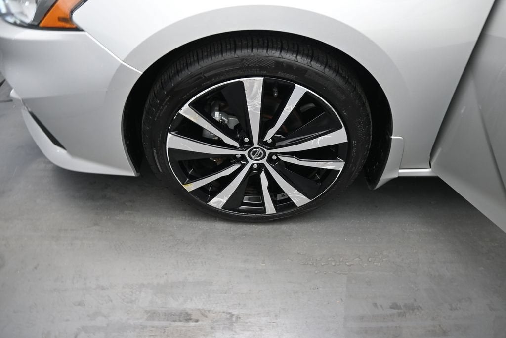 2022 Nissan Altima SR FWD