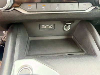 2022 Nissan Altima SR FWD