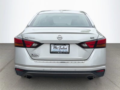 2022 Nissan Altima SR FWD