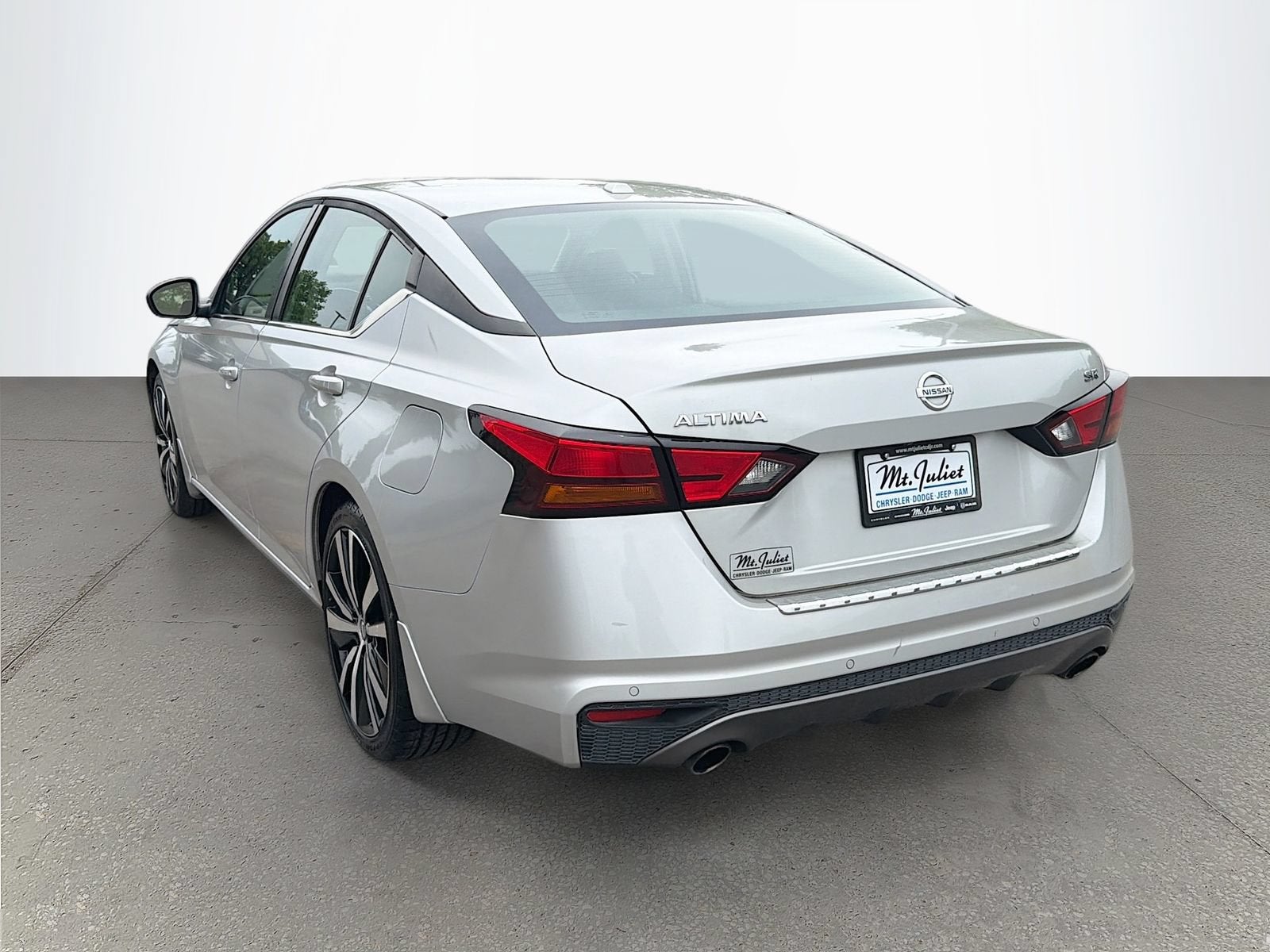 2022 Nissan Altima SR FWD