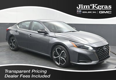 2025 Nissan Altima SR