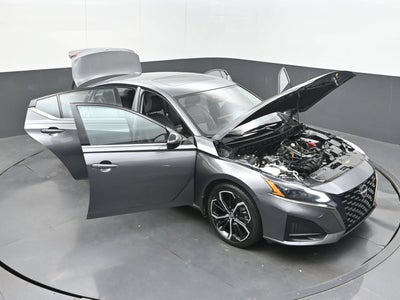 2025 Nissan Altima SR