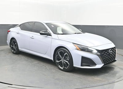 2023 Nissan Altima SR FWD