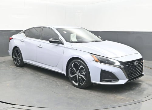 2023 Nissan Altima SR FWD