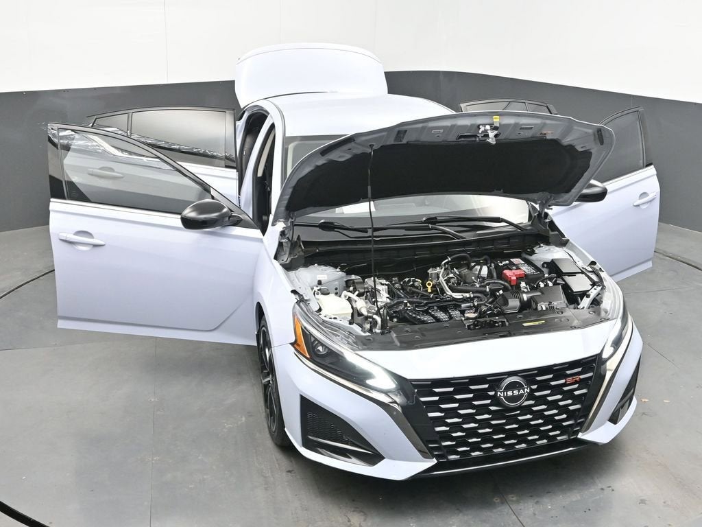 2023 Nissan Altima SR FWD