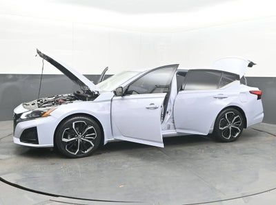 2023 Nissan Altima SR FWD