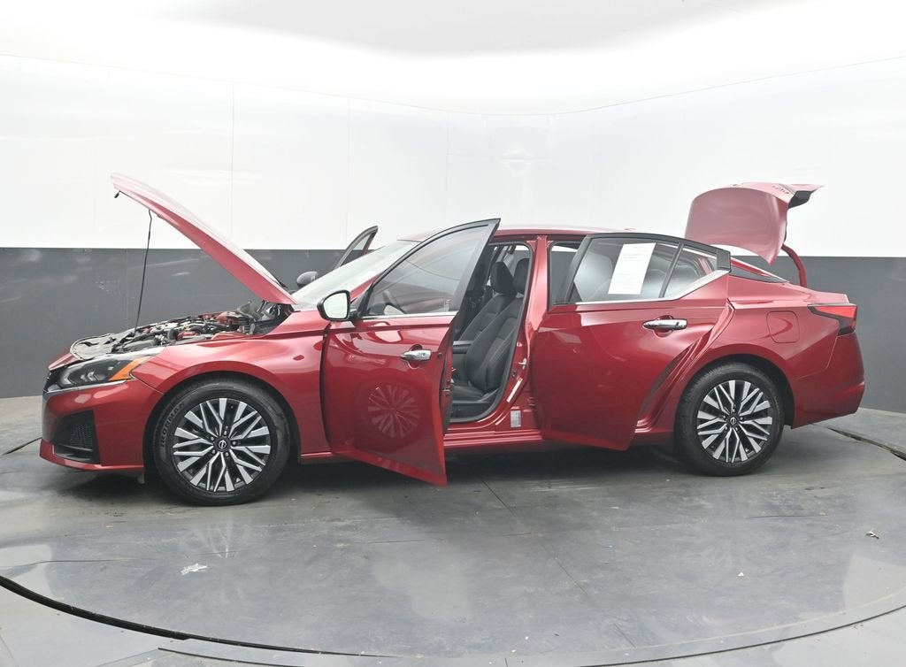 2024 Nissan Altima SV FWD