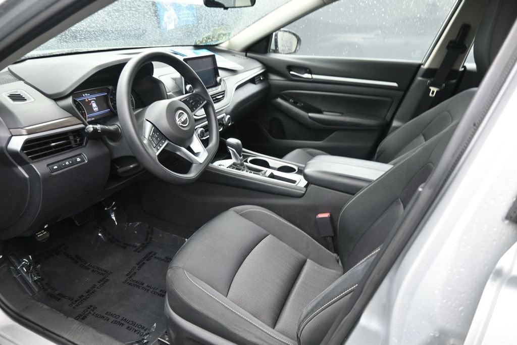 2023 Nissan Altima SV FWD