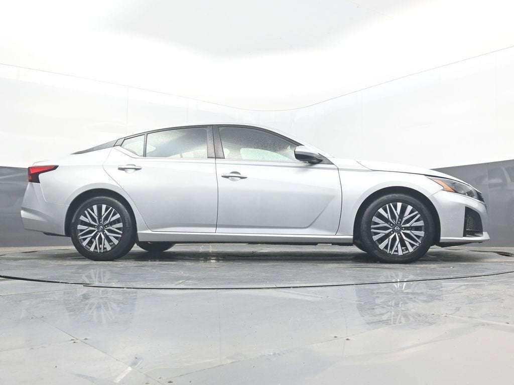 2023 Nissan Altima SV FWD