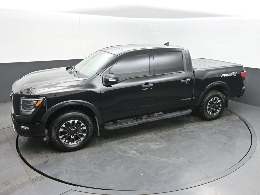 2024 Nissan TITAN Crew Cab PRO-4X 4x4