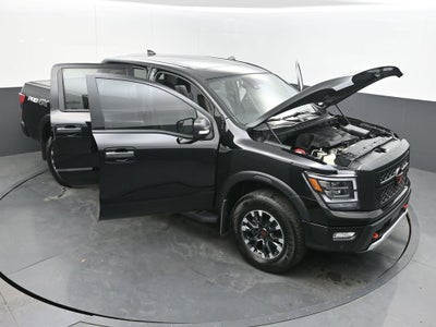 2024 Nissan TITAN Crew Cab PRO-4X 4x4