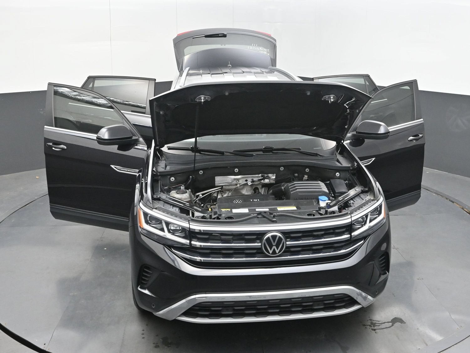 2021 Volkswagen Atlas Cross Sport 2.0T SE w/Technology