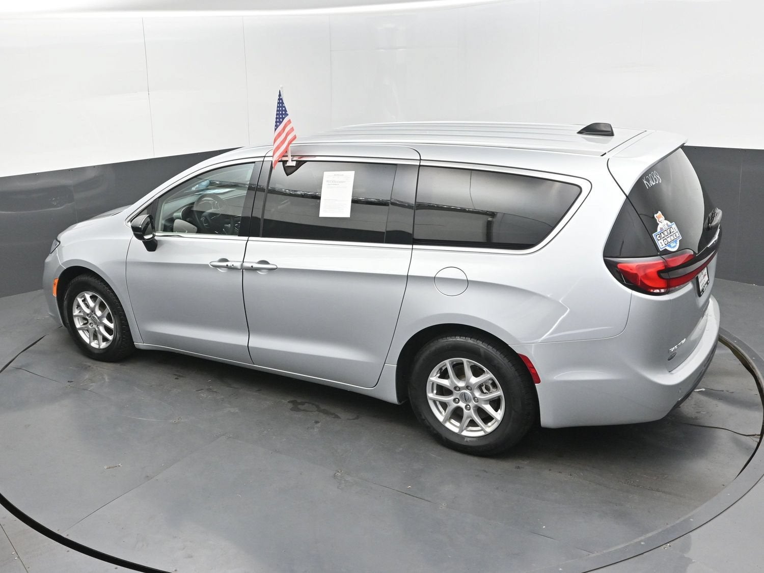 2024 Chrysler Pacifica Touring L