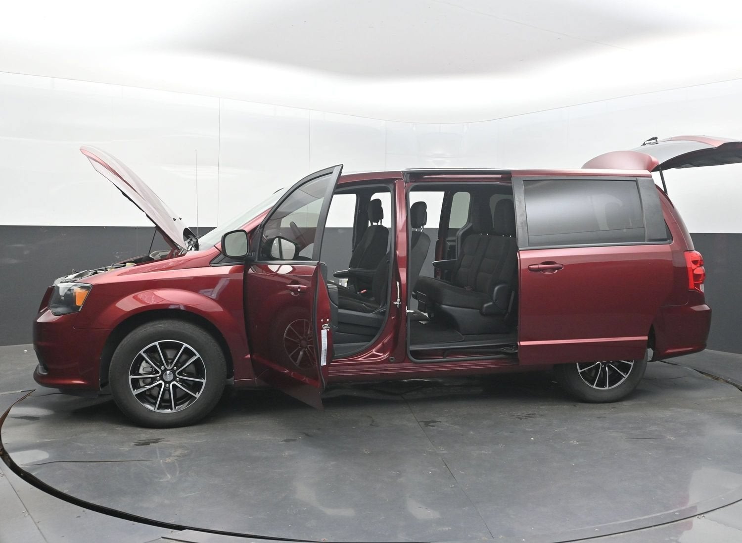2019 Dodge Grand Caravan SE Plus