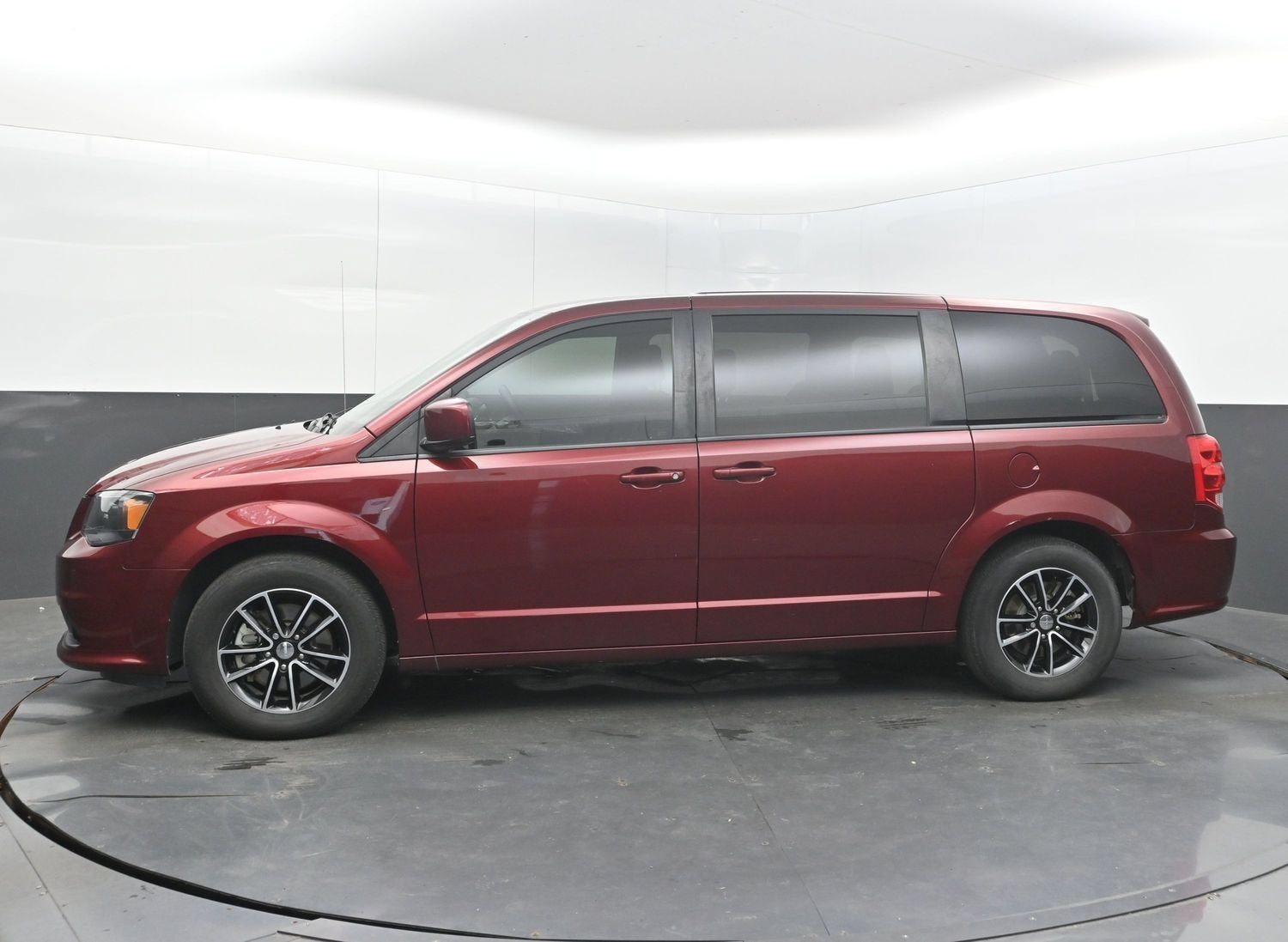 2019 Dodge Grand Caravan SE Plus