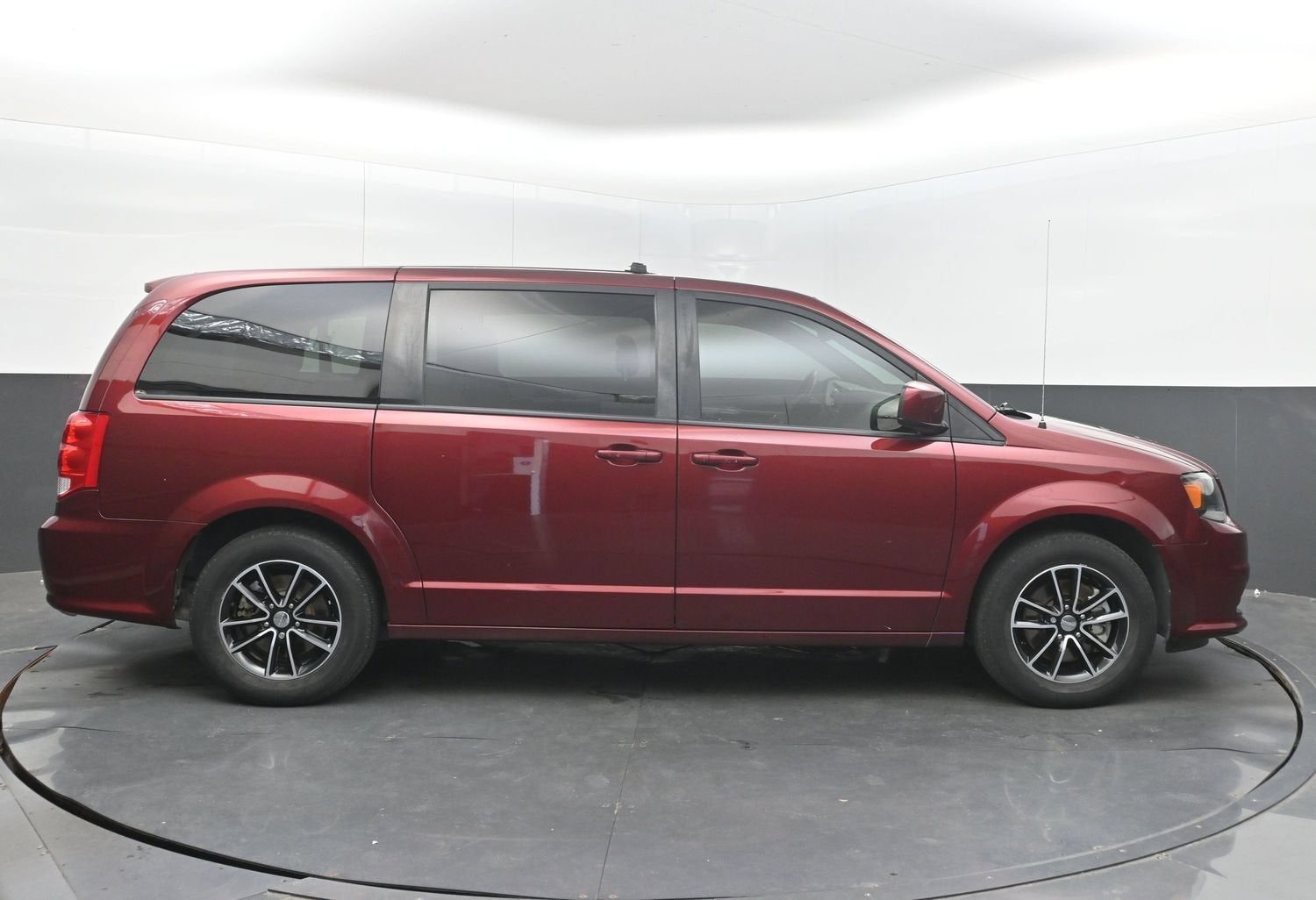 2019 Dodge Grand Caravan SE Plus