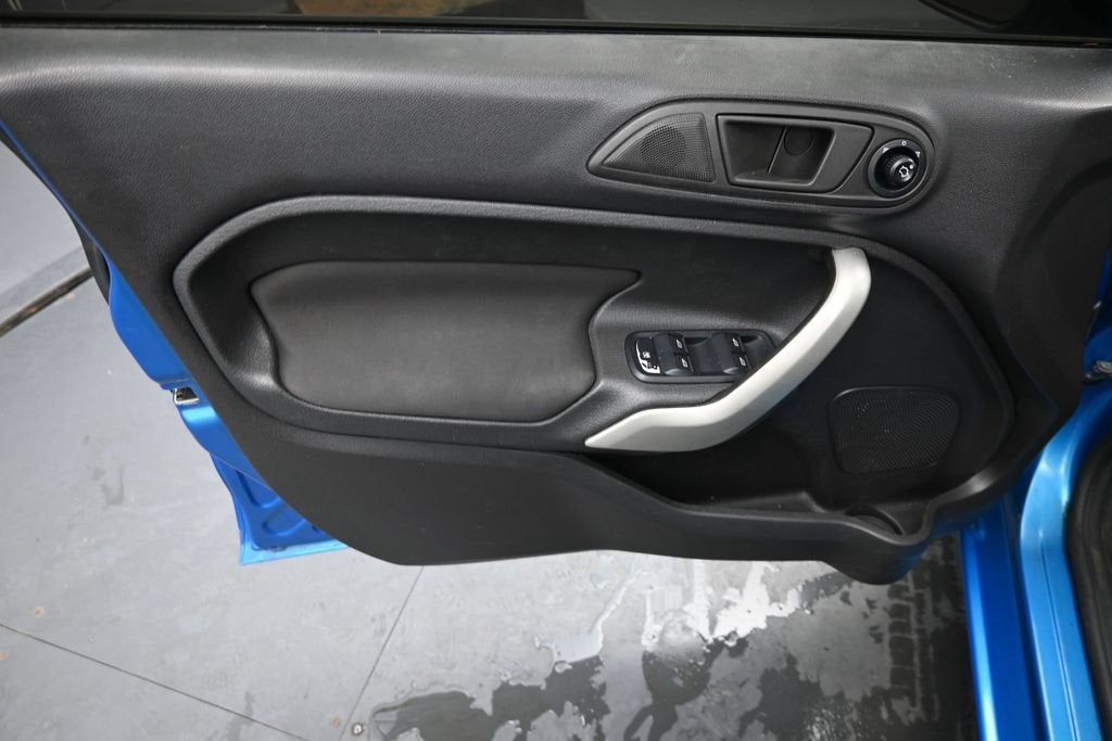 2013 Ford Fiesta SE